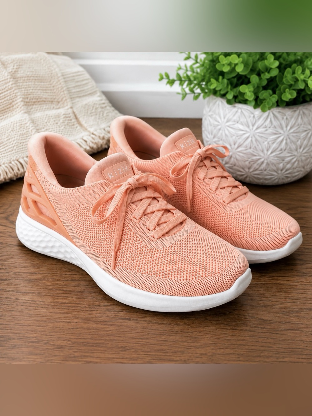 Kizik Athens Pink Hands-Free Slip-On Sneakers Women’s Size 8